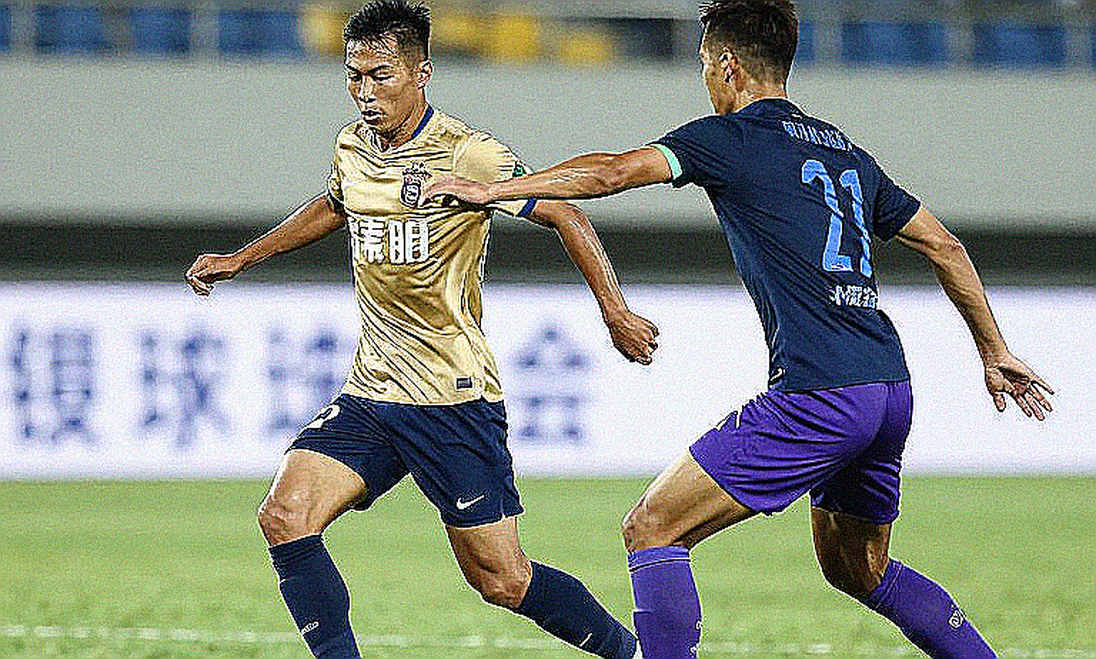 Bốn cầu thủ tuổi teen trong đội hình xuất phát: Canh bạc chiến thuật của Flick trước PSG và giới hạn thật của La Masia