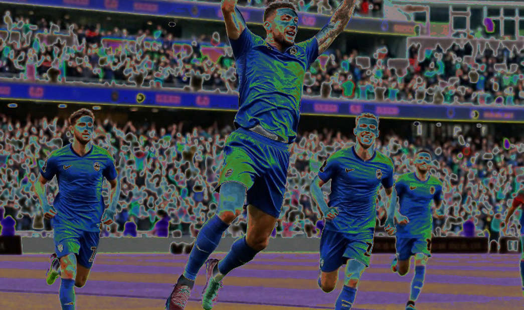 VAR ở V.League: hai phút bốn mươi bảy giây và khoảng lặng không ai đo
