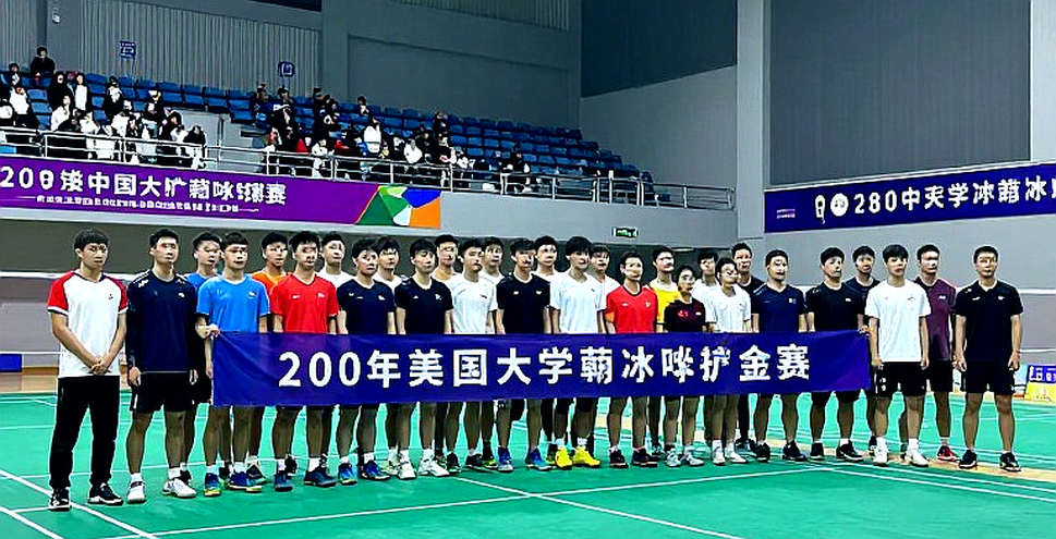 Alwi Farhan tập cùng Kento Momota trước Asian Games 2026: bài học nằm ở những gì bảng số không nói
